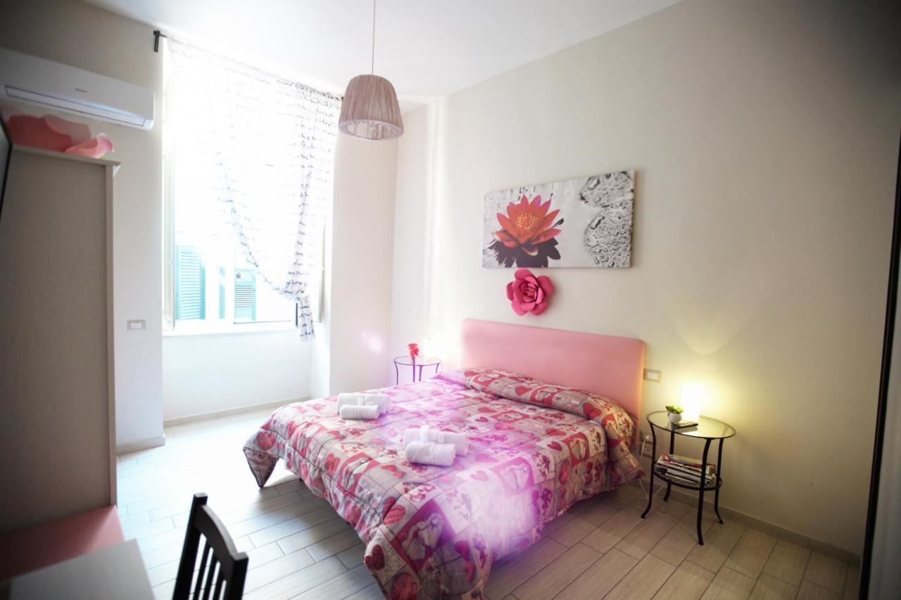 Domus Armenio Bed & Breakfast Наполи Екстериор снимка
