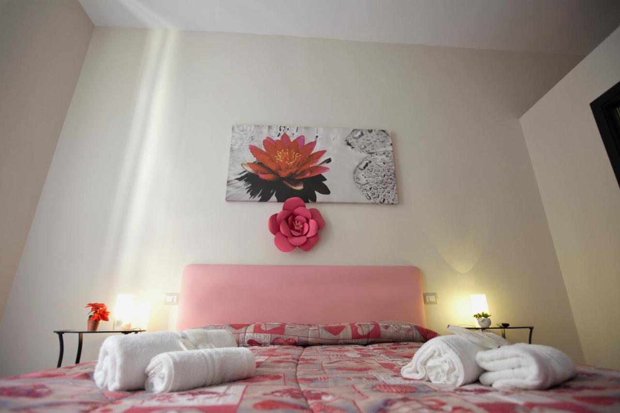 Domus Armenio Bed & Breakfast Наполи Екстериор снимка